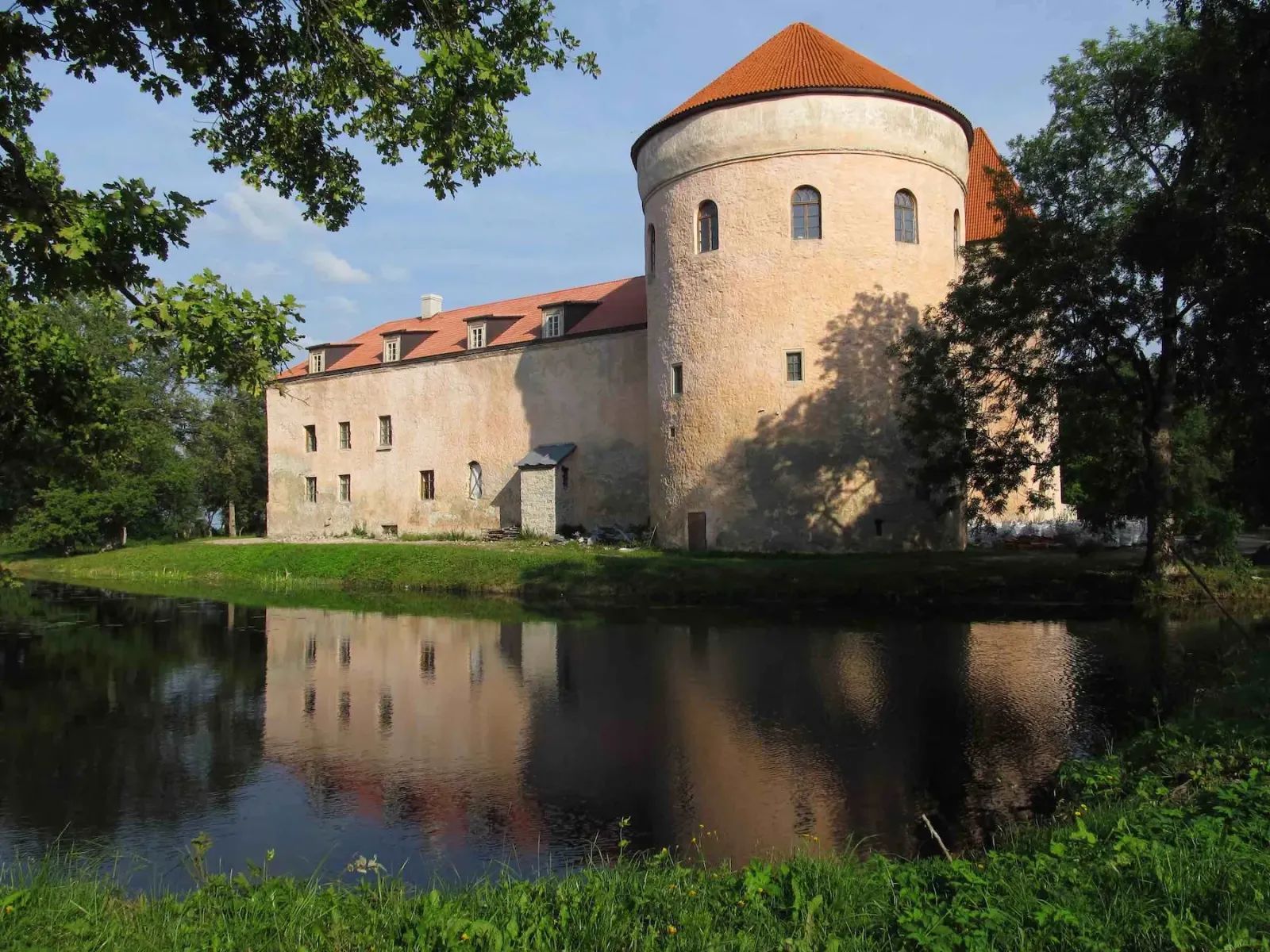 Koluvere Castle